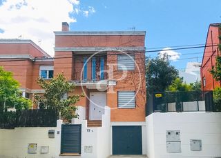 Casa aparellada a La Florida - El Plantío