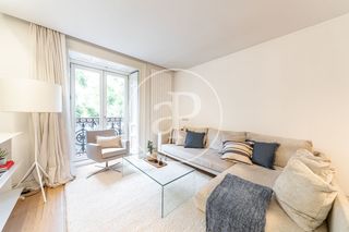 Alquiler Piso  Calle de génova. Vivienda en alquiler en la calle génova