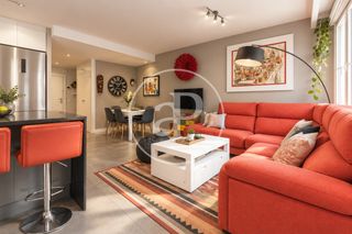 Appartamento in Ciudad Jardín. Dúplex en venta en cruz del rayo