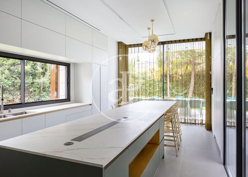 Foto b52f5c3b-d5f6-4b96-9beb-e712736c35f0. Casa amb calefacció aparcament piscina a Conde Orgaz - Piovera Madrid