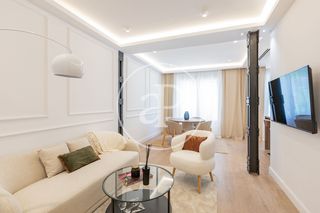 Pis  C. de narváez. Piso en venta en goya