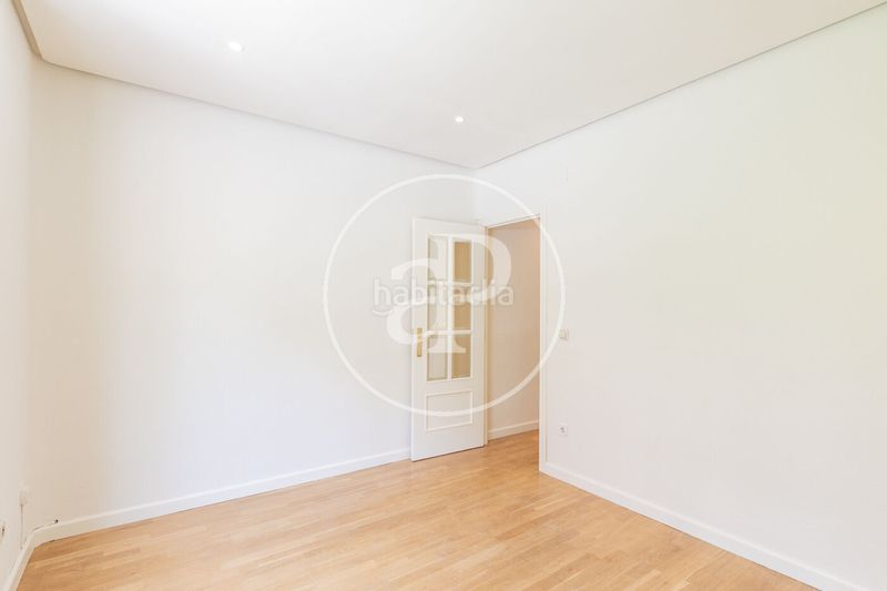 Foto 15958d22-d2c9-4f4d-b944-125bff2db8fe. Pis amb calefacció a Ibiza Madrid