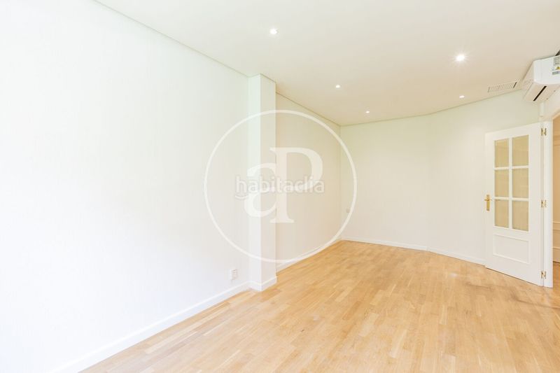 Foto ecee3fef-fd94-40c0-b762-4250ec6bbc60. Pis amb calefacció a Ibiza Madrid