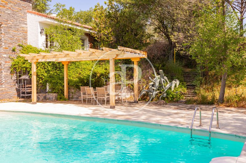Foto 45834fe1-b37e-4f85-8861-e87d14ac4942. Casa amb calefacció aparcament piscina a El Monte Torrelodones