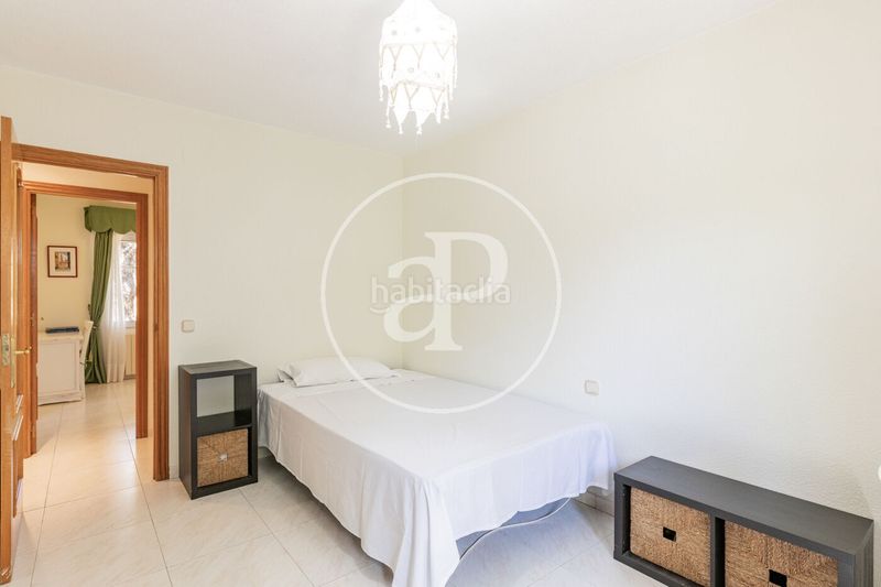 Foto 4c807dba-aadb-44d5-a117-84bd96b7ff90. Casa amb calefacció aparcament piscina a El Monte Torrelodones