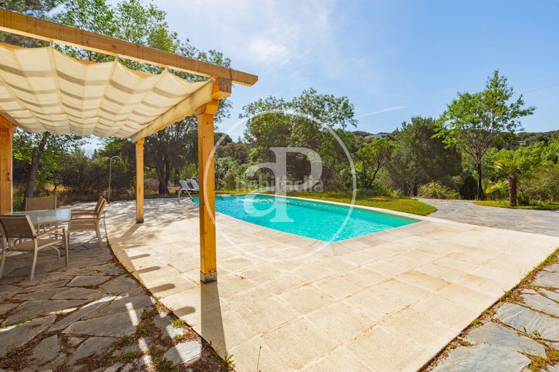 Foto 87a224f9-0f47-4df8-83a8-285521f3b9e3. Casa amb calefacció aparcament piscina a El Monte Torrelodones