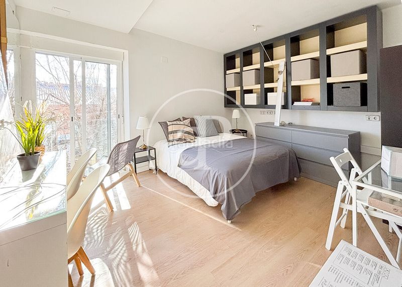 Foto 5d3a5d7e-8c03-4b0f-be9e-d544a43b4c7a. Loft amb calefacció aparcament a Simancas Madrid