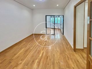 Etagenwohnung in C. de Bravo Murillo 236
