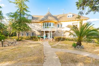 Maison à Molino de la Hoz. Casa  independiente en venta en molino de la hoz