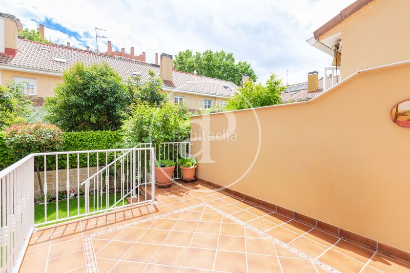 Foto d6a07f3a-7e81-4322-8e55-f203719df8be. Casa adossada amb calefacció aparcament a Salvador Madrid