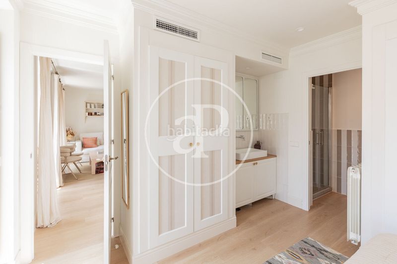Foto b1ba3e32-2240-452a-8b4a-4b2f3b482019. Pis amb calefacció aparcament a Universidad-Malasaña Madrid