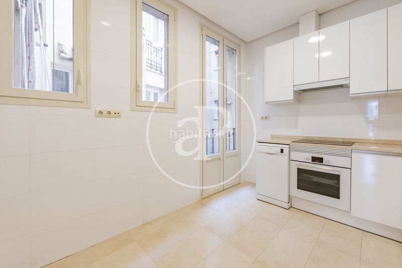 Foto f1ab5e9c-bcd9-4e46-bd2f-90d1149fe706. Alquiler piso  en alquiler en calle argensola en Madrid