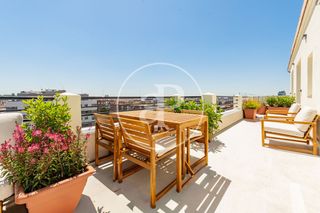 Pis  C. de cavanilles. Ático en venta en calle cavanilles