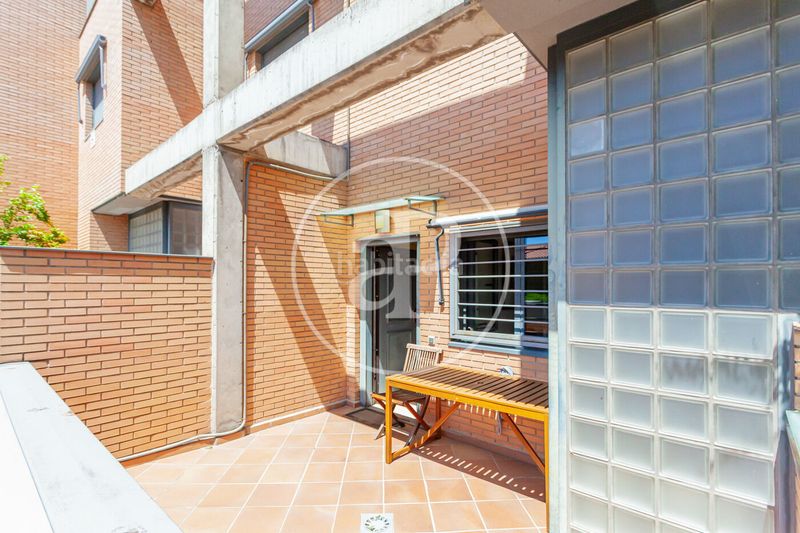 Foto 1eccfc31-e49b-4985-bb15-b0e76d08e89b. Casa adossada amb calefacció aparcament piscina a Madrid