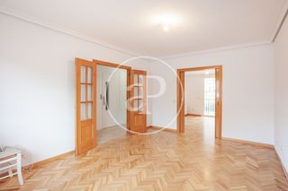Affitto Casa  C. del huracán. Chalet adosado en en alquiler en calle del huracán