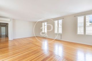 Rent Flat  C. de montesa. Piso en alquiler en lista