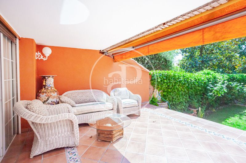 Foto e2a2890c-60b2-4ab8-b130-faff95a18b88. Casa adossada amb calefacció aparcament piscina a Madrid