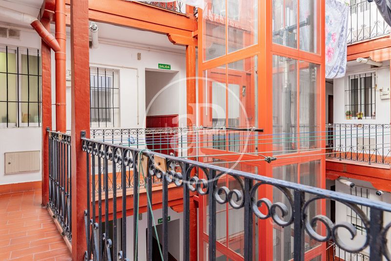 Foto e2215e18-09f7-4f92-bc18-de9a4bf9e88f. Pis amb calefacció a Universidad-Malasaña Madrid