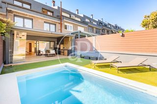 Rent Semi detached house  C. cerezo del paular. Casa en alquiler en pozuelo