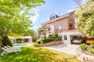 Haus in Hoyo de Manzanares. Casa en venta en la berzosa