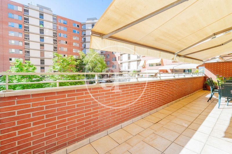 Foto 0d171121-4628-4d70-8140-dbed958a5fcd. Pis amb calefacció aparcament piscina a Legazpi Madrid