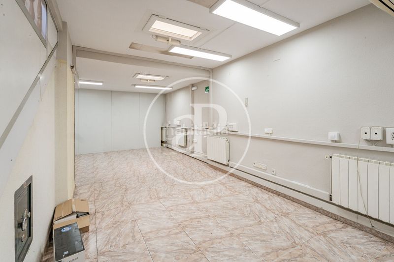 Foto b80e6f2a-1370-45b7-9277-673f6edf97d3. Casa amb calefacció a Canillas Madrid