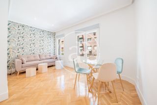 Miete Etagenwohnung  C. del duque de sesto. Piso en alquiler en calle duque de sesto.
