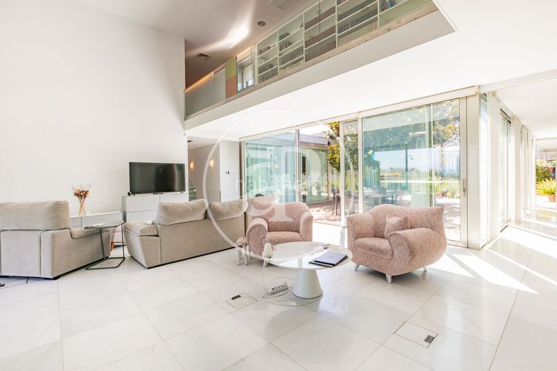 Foto 659a281a-2848-4c70-a9e5-4ae1ac7292d4. Casa amb calefacció aparcament piscina a Valdemarín Madrid