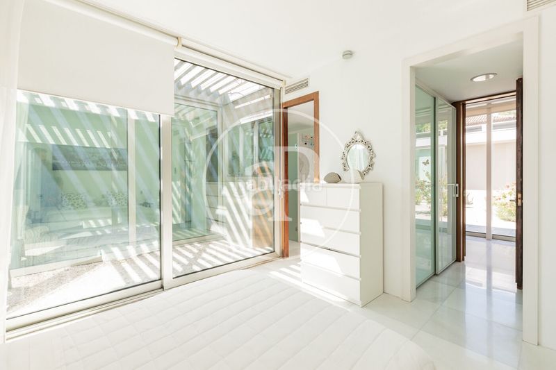 Foto 789006b0-5067-4c36-b7c5-881e07d99732. Casa amb calefacció aparcament piscina a Valdemarín Madrid