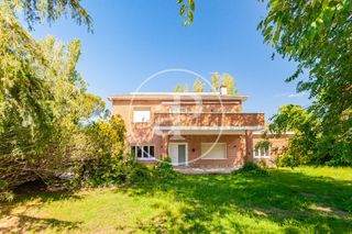 Casa a Villafranca del Castillo. Chalet independiente en venta en villafranca del castillo