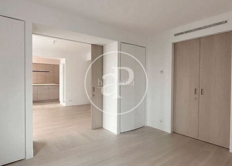 Foto 039556e6-4486-44ee-8462-40237739cb67. Pis amb calefacció a Guindalera Madrid