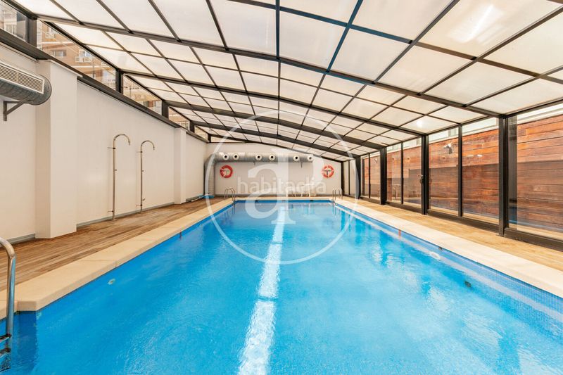 Foto 1997edeb-2a20-4990-9abd-8cb7d8f34f52. Pis amb calefacció aparcament piscina a Ríos Rosas-Nuevos Ministerios Madrid