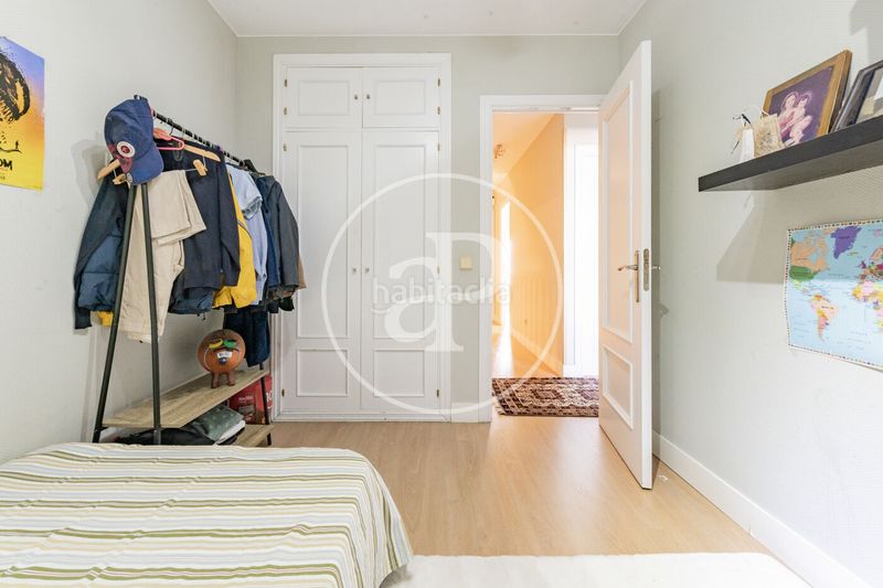 Foto 5c7e75e1-d864-4873-8018-f21b1d35c94c. Casa adossada amb calefacció aparcament piscina a Madrid