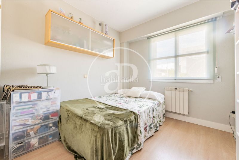 Foto cbb68064-fd9d-4118-9af1-3d72efef31ff. Casa adossada amb calefacció aparcament piscina a Madrid