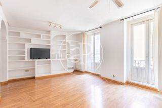 Appartement  C. de mesonero romanos. Piso en venta en sol