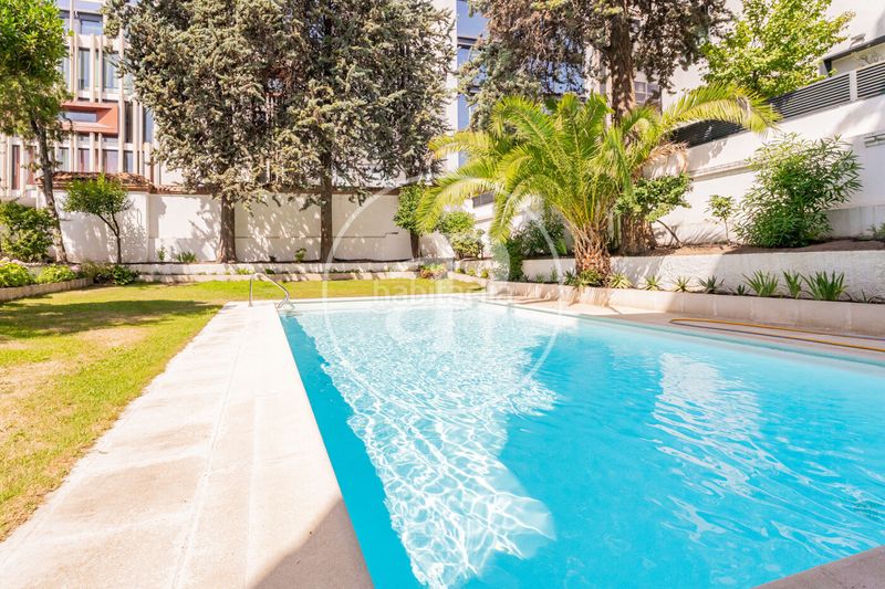Foto 5183295a-19ae-4667-854c-25afd12e7d47. Pis amb calefacció aparcament piscina a Hispanoamérica-Bernabéu Madrid