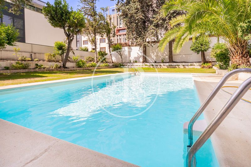 Foto 687168f0-b594-48fa-8b00-9afc1e16d585. Pis amb calefacció aparcament piscina a Hispanoamérica-Bernabéu Madrid