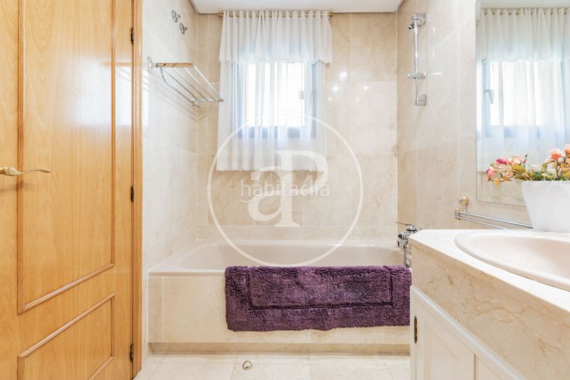 Foto 88870be8-786b-493d-988a-8552ba8e9589. Pis amb calefacció aparcament a Pacífico Madrid