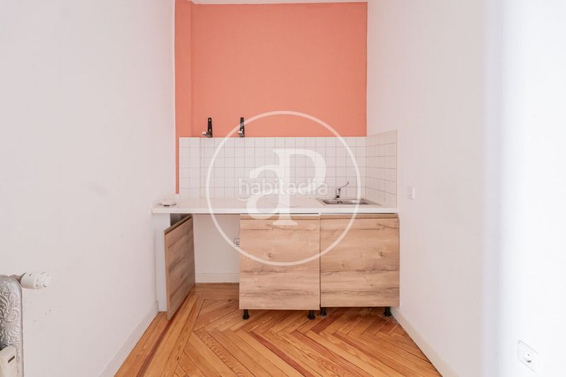 Foto 0db8cb31-43ed-4644-b1f8-addf15a332f0. Pis a Recoletos Madrid