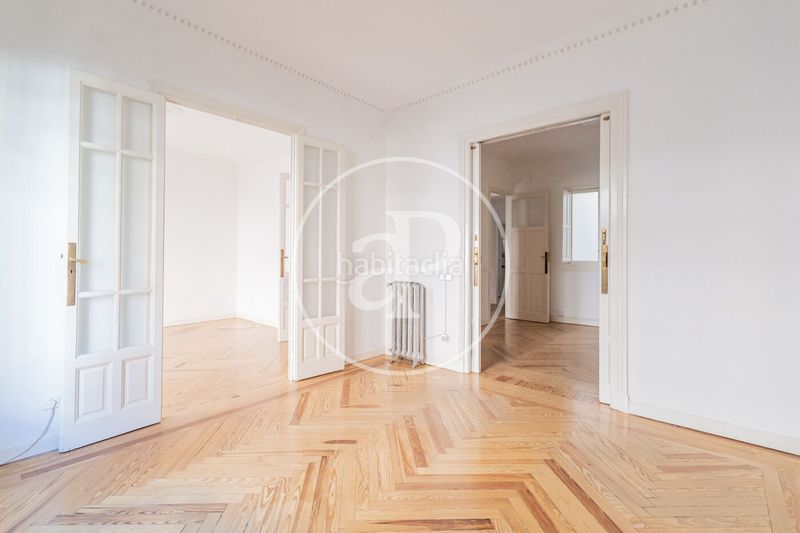 Foto c4e64a1f-a209-4fd3-85d2-025e35996189. Pis a Recoletos Madrid