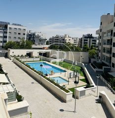 Pis a Timón. Piso en venta en barajas