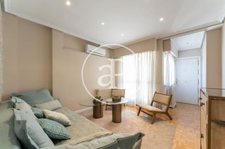 Rent Flat  C. de padilla. Piso en alquiler en calle padilla