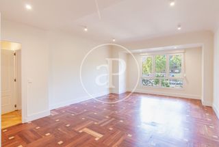 Rent Flat  Pl. de cataluña. Piso en alquiler en el viso