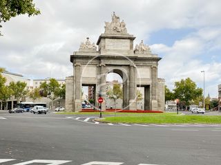Pis  C. de toledo. Piso en venta en puerta de toledo