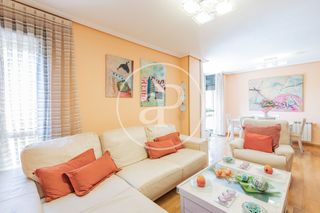 Flat in Sanchinarro. Piso en venta en sanchinarro