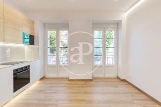 Etagenwohnung  C. de bravo murillo. Piso en venta en quevedo