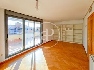 Àtic  C. de yocasta. Ático en venta en rejas