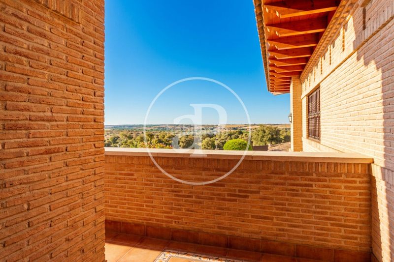 Foto 5f0b1026-25ad-4ae7-ab40-3e324ae69930. Casa villa en venta en El Bosque Villaviciosa de Odón