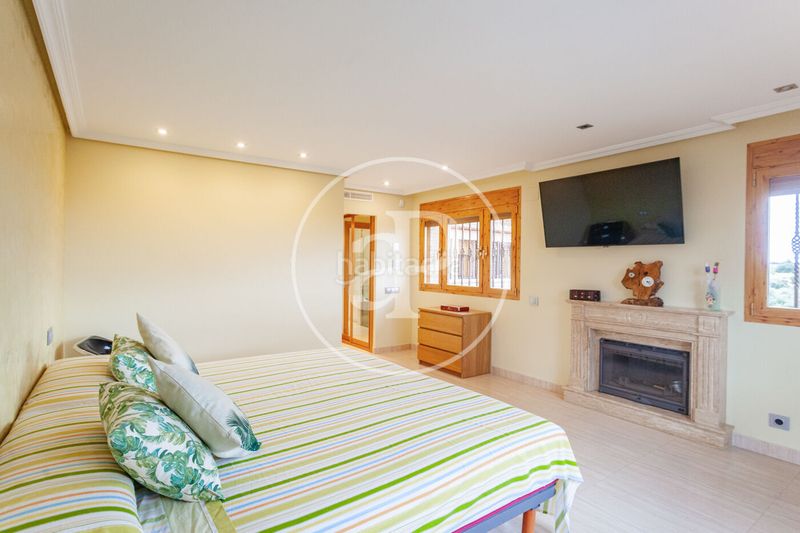 Foto 65d0c51b-3656-410a-9a88-583c71e43b10. Casa villa en venta en El Bosque Villaviciosa de Odón