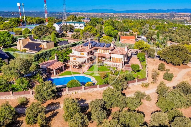 Foto a0538397-5eca-43af-83ff-88cadfafc254. Casa villa en venta en El Bosque Villaviciosa de Odón